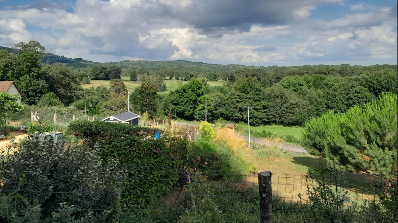 Chalet Charmant A Saint-Sylvestre Avec Terrasse Et Jardin Ambazac Kültér fotó